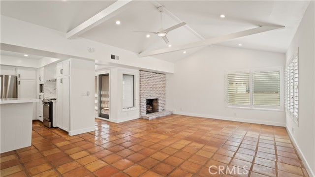 Detail Gallery Image 6 of 33 For 304 Larkspur Ave, Corona Del Mar,  CA 92625 - 3 Beds | 2/1 Baths