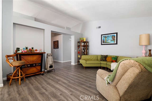 Detail Gallery Image 6 of 36 For 42302 58th, Lancaster,  CA 93536 - 4 Beds | 3 Baths