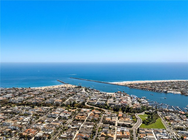 Detail Gallery Image 21 of 38 For 2741 Bungalow Pl, Corona Del Mar,  CA 92625 - 2 Beds | 2 Baths