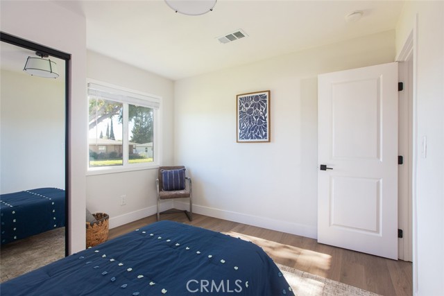 417 W Leeside, Glendora CA: https://media.crmls.org/medias/fcdd2254-3753-4bb7-8982-f978ea050c0f.jpg
