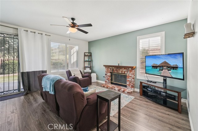 Detail Gallery Image 7 of 34 For 15780 Oliver St, Moreno Valley,  CA 92555 - 4 Beds | 3 Baths