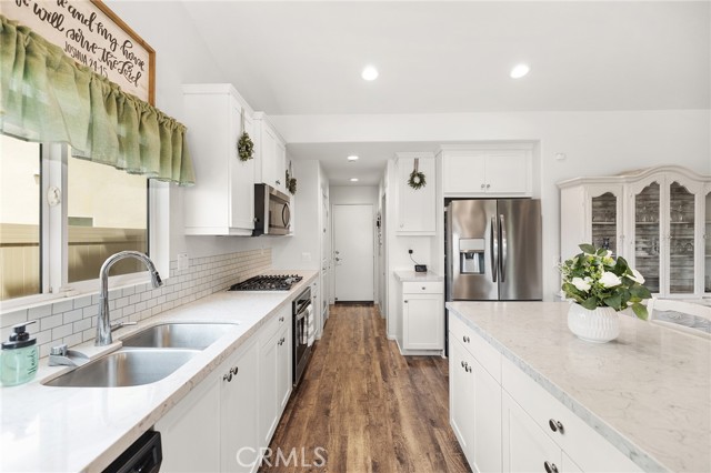 Detail Gallery Image 14 of 50 For 32521 Cumulus, Winchester,  CA 92596 - 5 Beds | 3 Baths