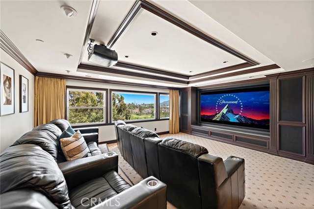 10 Corte Vizcaya, San Clemente CA: https://media.crmls.org/medias/fcde6031-8fdb-4ec4-94c9-57366d650a78.jpg