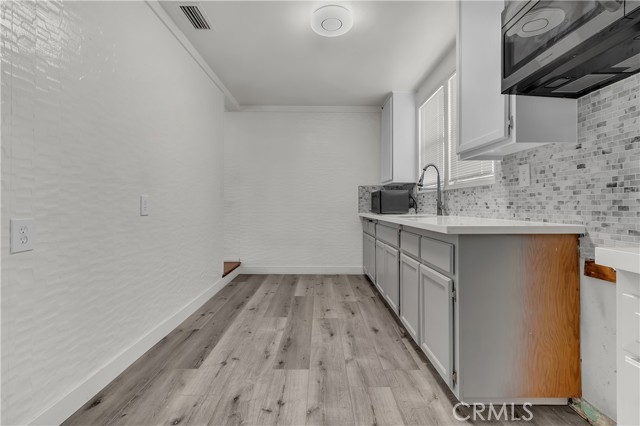 Detail Gallery Image 15 of 29 For 4443 Levelside Ave, Lakewood,  CA 90712 - 2 Beds | 1 Baths