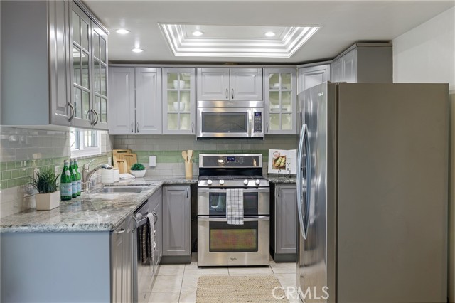 2512 Mathews Avenue, Redondo Beach, California 90278, 3 Bedrooms Bedrooms, ,2 BathroomsBathrooms,Residential,Sold,Mathews,SB23020351