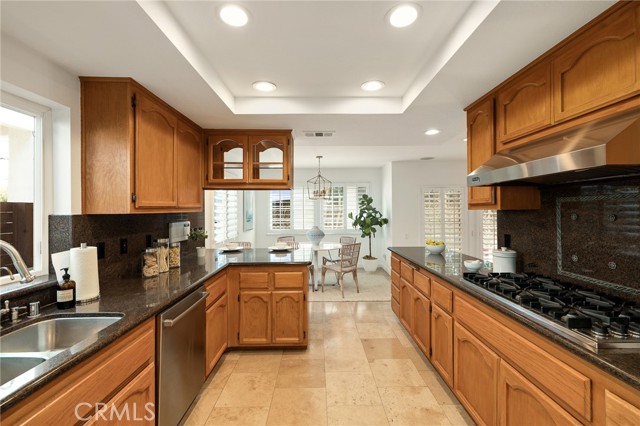 2812 Oak Avenue, Manhattan Beach, California 90266, 4 Bedrooms Bedrooms, ,2 BathroomsBathrooms,Residential,Sold,Oak,SB22058615