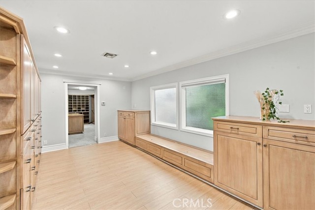 5320 Louise Avenue photo 30