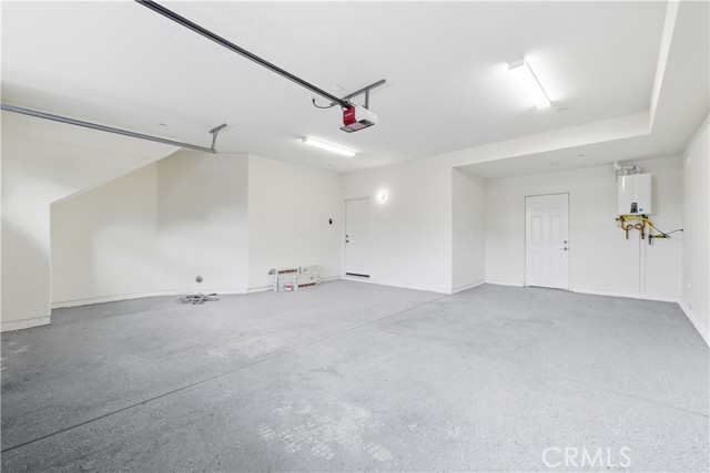 Detail Gallery Image 10 of 34 For 1450 W 11th St, Pomona,  CA 91766 - 4 Beds | 2/1 Baths