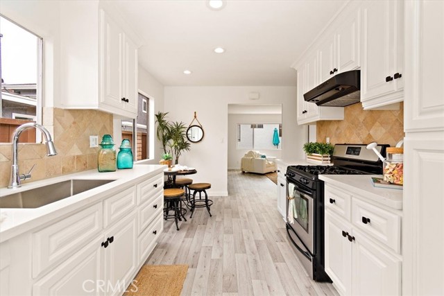 2009 Graham Avenue, Redondo Beach, California 90278, ,Residential Income,Sold,Graham,SB23143198