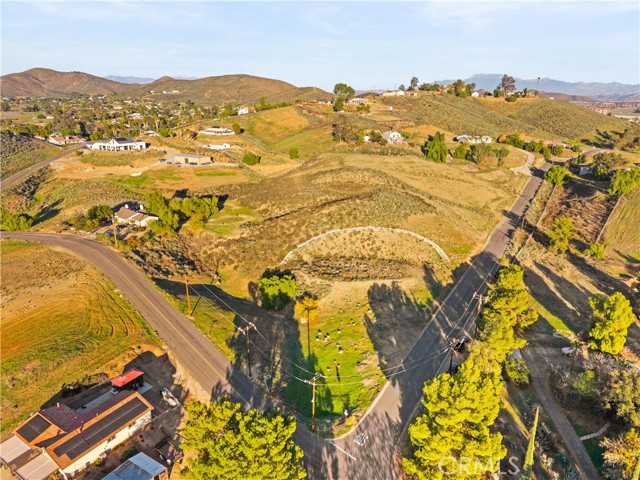 Detail Gallery Image 3 of 18 For 23930 Beverly, Menifee,  CA 92587 - – Beds | – Baths