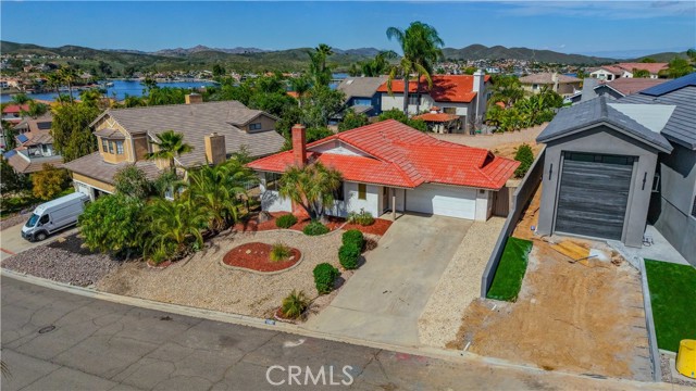 Detail Gallery Image 2 of 43 For 22082 Loch Lomond Dr, Canyon Lake,  CA 92587 - 2 Beds | 2 Baths