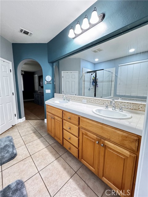 Detail Gallery Image 29 of 55 For 2945 W Vine, Visalia,  CA 93291 - 4 Beds | 2 Baths