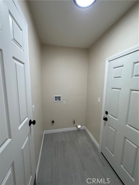 Detail Gallery Image 8 of 15 For 209 E 11th St, San Bernardino,  CA 92410 - 4 Beds | 2 Baths