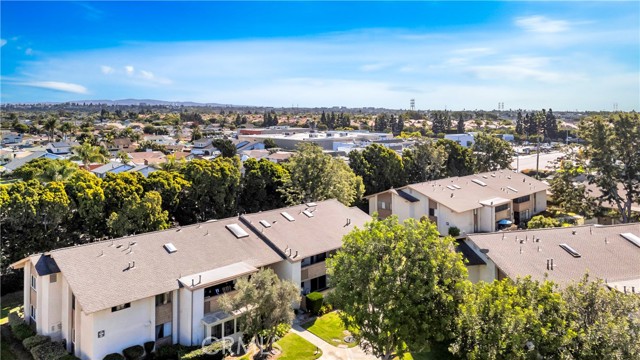 Detail Gallery Image 30 of 39 For 8888 Lauderdale Ct 218d,  Huntington Beach,  CA 92646 - 3 Beds | 2 Baths