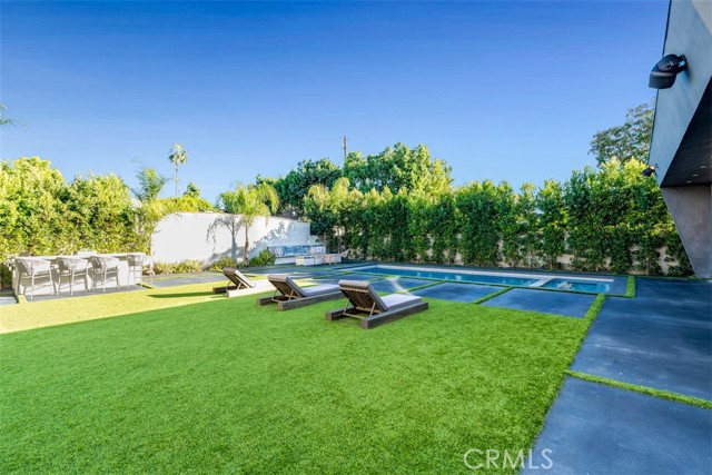 Detail Gallery Image 42 of 50 For 13016 Chandler, Sherman Oaks,  CA 91401 - 6 Beds | 6/1 Baths