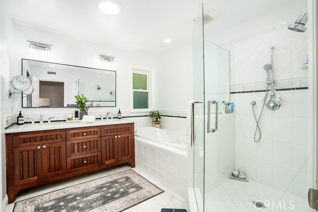 Detail Gallery Image 20 of 24 For 2012 Diana Lane, Newport Beach,  CA 92660 - 4 Beds | 4 Baths