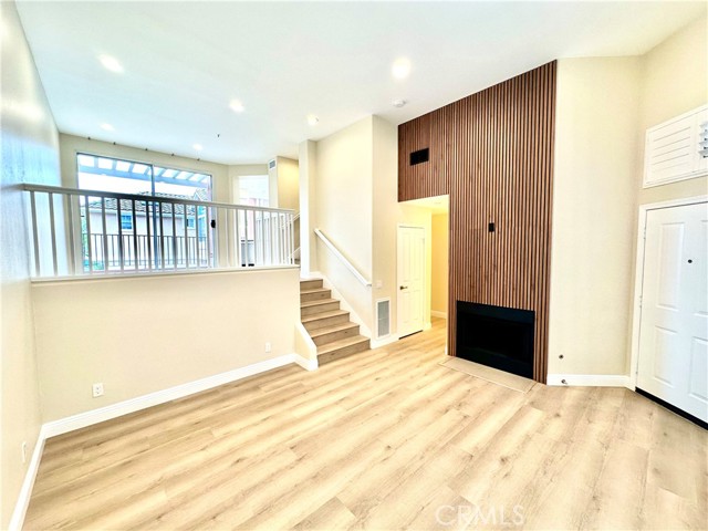 505 Marinella Aisle, Irvine CA: https://media.crmls.org/medias/fce45ffb-d629-452a-b8ca-12964862c927.jpg