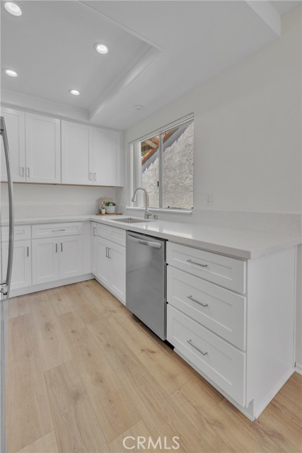 Detail Gallery Image 8 of 23 For 45 Orchard, Irvine,  CA 92618 - 2 Beds | 2 Baths