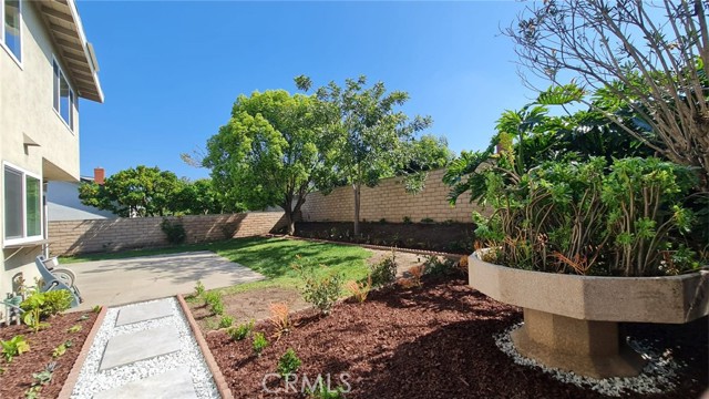 Detail Gallery Image 22 of 23 For 15432 Alsace Cir, Irvine,  CA 92604 - 4 Beds | 2/1 Baths