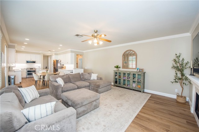 Detail Gallery Image 10 of 54 For 3730 Wallowa Cir, Corona,  CA 92881 - 4 Beds | 3 Baths