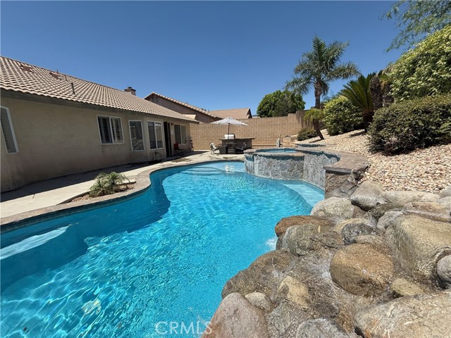 Detail Gallery Image 1 of 50 For 7665 Poppy Ln, Fontana,  CA 92336 - 4 Beds | 2 Baths