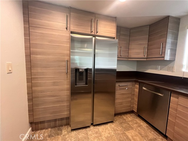 Detail Gallery Image 10 of 24 For 3252 Candlewood, Torrance,  CA 90505 - 3 Beds | 3 Baths