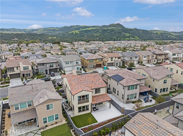 295 Autumn Way, Rancho Mission Viejo CA: https://media.crmls.org/medias/fce597b8-f6bf-40f5-a7a6-b9f3cd17f311.jpg