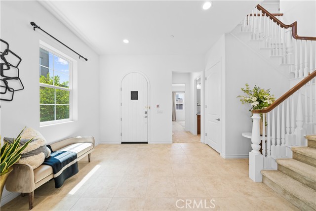 106 Trowel, Irvine CA: https://media.crmls.org/medias/fce5ea0d-d20a-41f0-ae1f-d83da8091554.jpg