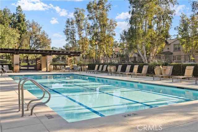 Detail Gallery Image 31 of 39 For 60 Peony, Irvine,  CA 92618 - 2 Beds | 2/1 Baths