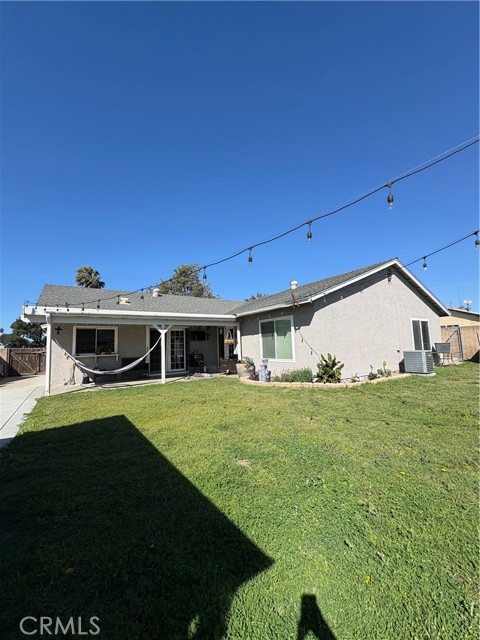 Detail Gallery Image 4 of 8 For 2905 S Castle Harbour, Ontario,  CA 91761 - 4 Beds | 2 Baths