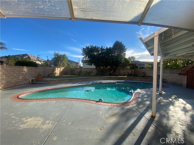 Detail Gallery Image 30 of 31 For 19608 Runnymede St, Reseda,  CA 91335 - 4 Beds | 3/1 Baths