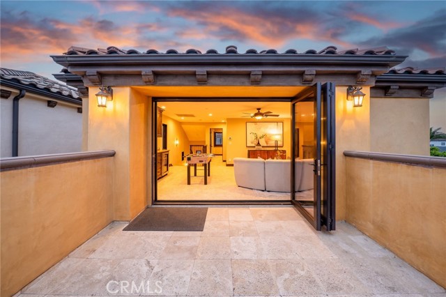 212 Baltimore Avenue, Huntington Beach CA: https://media.crmls.org/medias/fce8d43c-7c24-4d92-a01a-f5bb023ba1d2.jpg