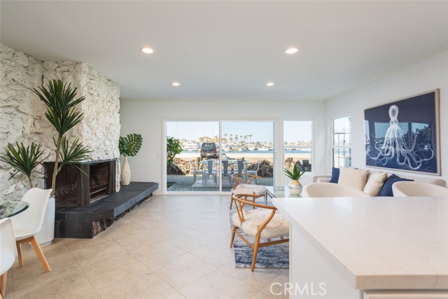 Detail Gallery Image 16 of 54 For 1809 West Bay Ave, Newport Beach,  CA 92663 - 4 Beds | 4 Baths