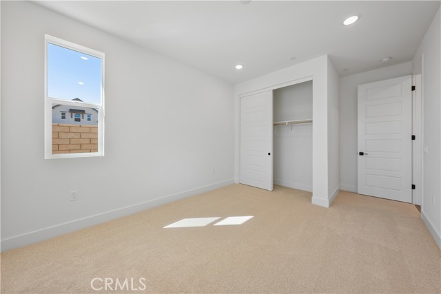 30105 Hillside Place, Castaic CA: https://media.crmls.org/medias/fce99422-b3c9-4233-90c8-82ecfe609e00.jpg
