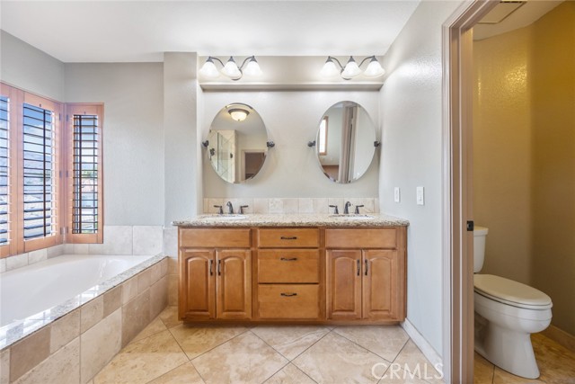 5795 Blackbird Lane, La Verne CA: https://media.crmls.org/medias/fcea9be2-8b63-4798-bbdd-6343fbead6cb.jpg