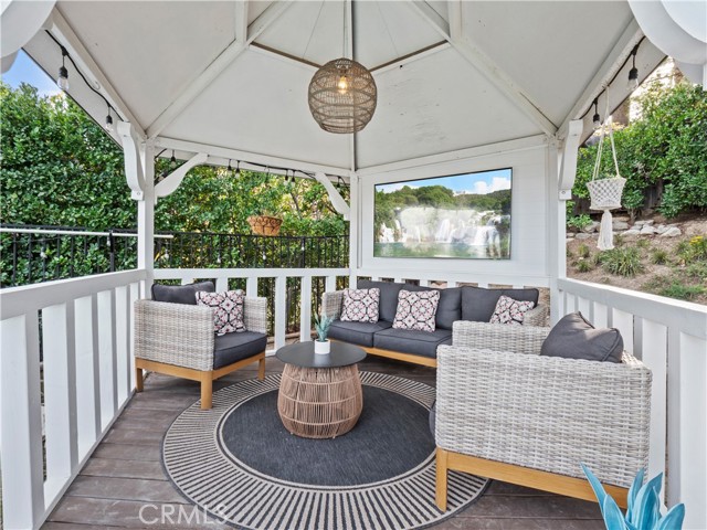 Detail Gallery Image 23 of 27 For 28316 Royal Dr, Castaic,  CA 91384 - 3 Beds | 2/1 Baths