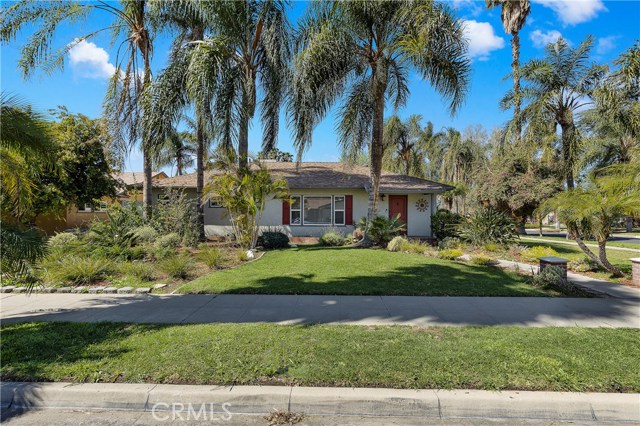 5511 Osburn Pl, Riverside, CA 92506