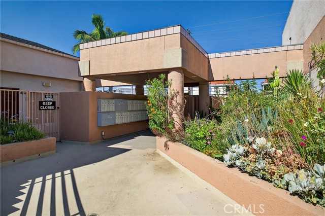16700 Yukon Avenue, Torrance CA: https://media.crmls.org/medias/fcec35e7-04cb-4957-9c1b-7903efd4f523.jpg