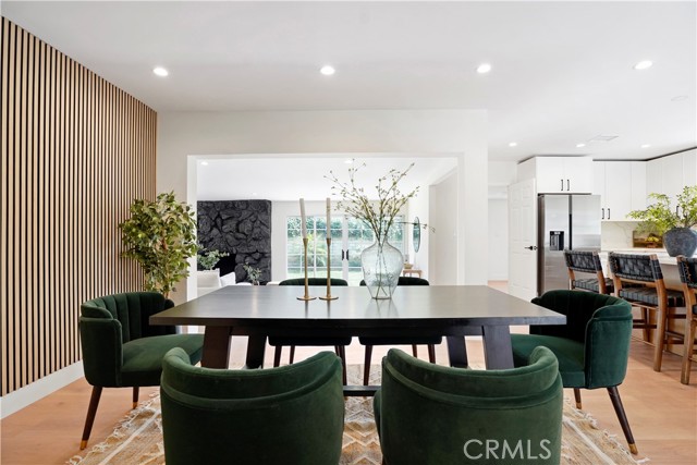 Detail Gallery Image 9 of 46 For 18324 Sylvan St, Tarzana,  CA 91335 - 4 Beds | 2 Baths