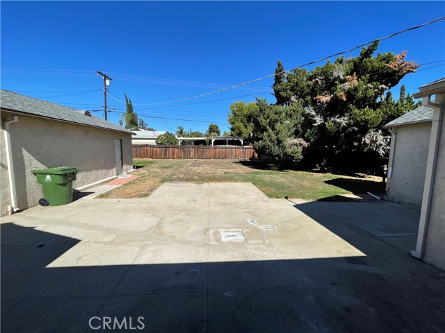 17345 Chatsworth Street photo 4
