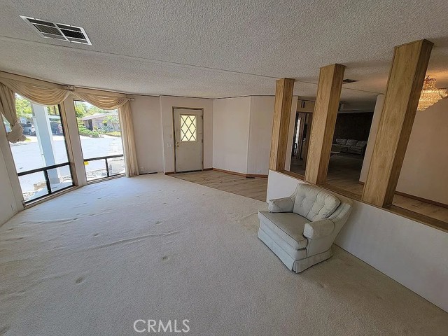 18 Tahquitz Court, Camarillo CA: https://media.crmls.org/medias/fceee868-eefe-40cd-82a5-d31e4b26beef.jpg
