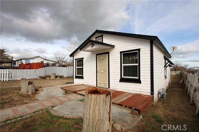 Detail Gallery Image 4 of 22 For 126 Maricopa, Taft,  CA 93268 - 2 Beds | 1 Baths