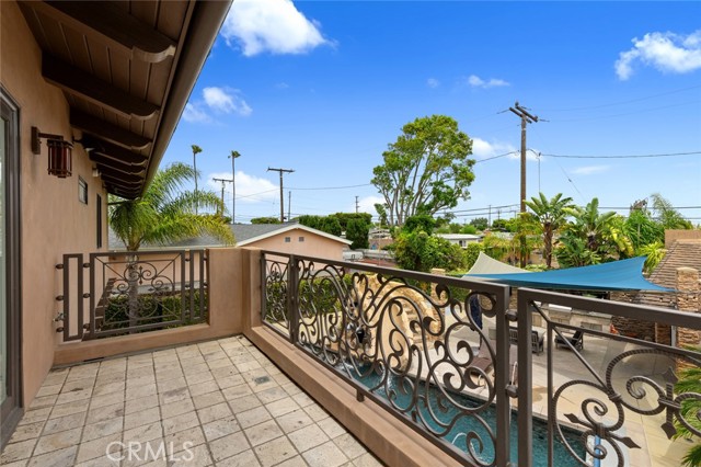 22224 Reynolds Drive, Torrance CA: https://media.crmls.org/medias/fcefbb5e-69e0-4b1f-a8ac-80445b2b286b.jpg