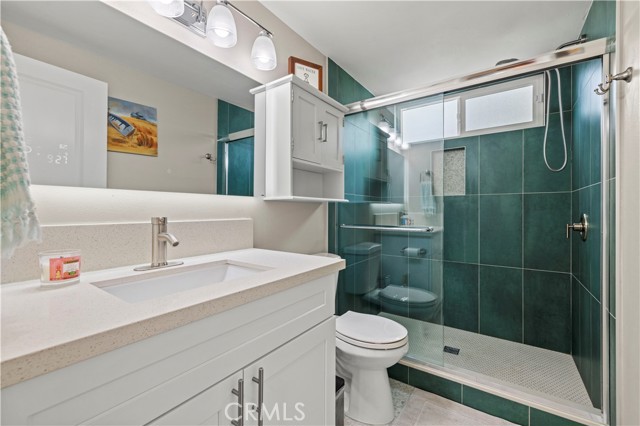 Detail Gallery Image 39 of 49 For 28972 Lotusgarden, Canyon Country,  CA 91387 - 4 Beds | 3 Baths