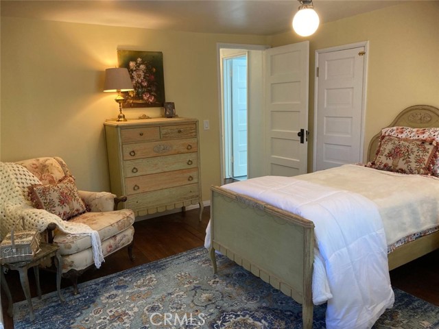 520 Millburn Road, Lake Arrowhead CA: https://media.crmls.org/medias/fcf07849-08ce-4576-9f15-ab7cd69f72bc.jpg