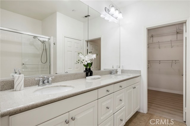Detail Gallery Image 14 of 18 For 215 West Zinfandel Drive, Covina,  CA 91723 - 3 Beds | 3/1 Baths