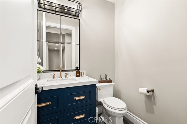 Image 32 of 72 For 1688 Dwight  