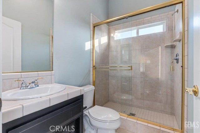 Detail Gallery Image 24 of 38 For 1933 Kellie Marie, Bakersfield,  CA 93314 - 5 Beds | 3 Baths