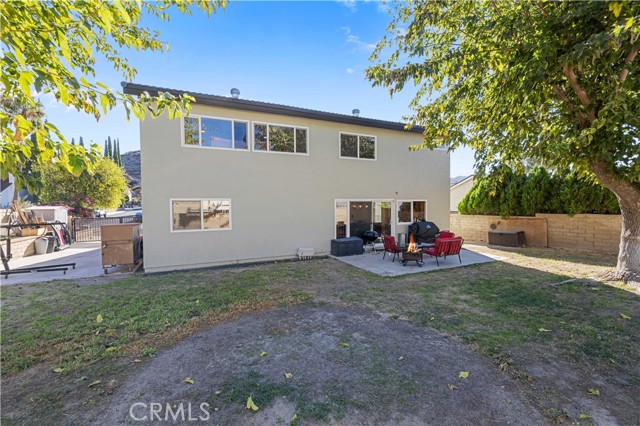 Detail Gallery Image 33 of 44 For 28975 Lotusgarden, Canyon Country,  CA 91387 - 4 Beds | 3 Baths