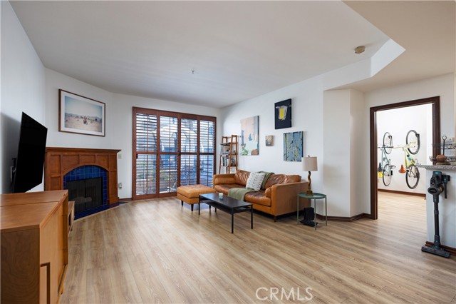 Front Image Thumbnail for CRPW26064435